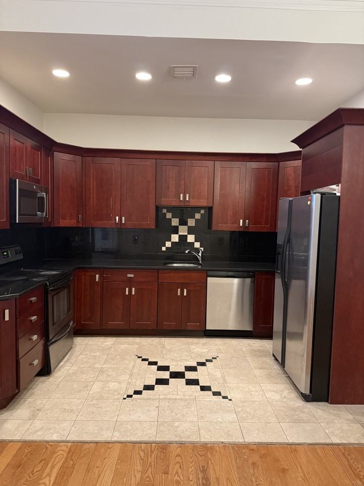 53 Temple Pl #3 - Photo 5 of 17
