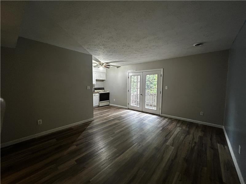 375 N 12th St #4 - Photo 2 of 8