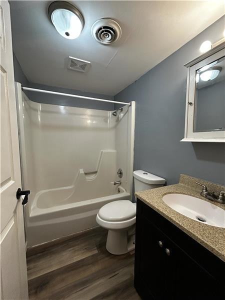375 N 12th St #4 - Photo 7 of 8
