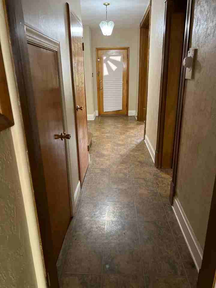 1823 Penn Ave - Photo 2 of 11