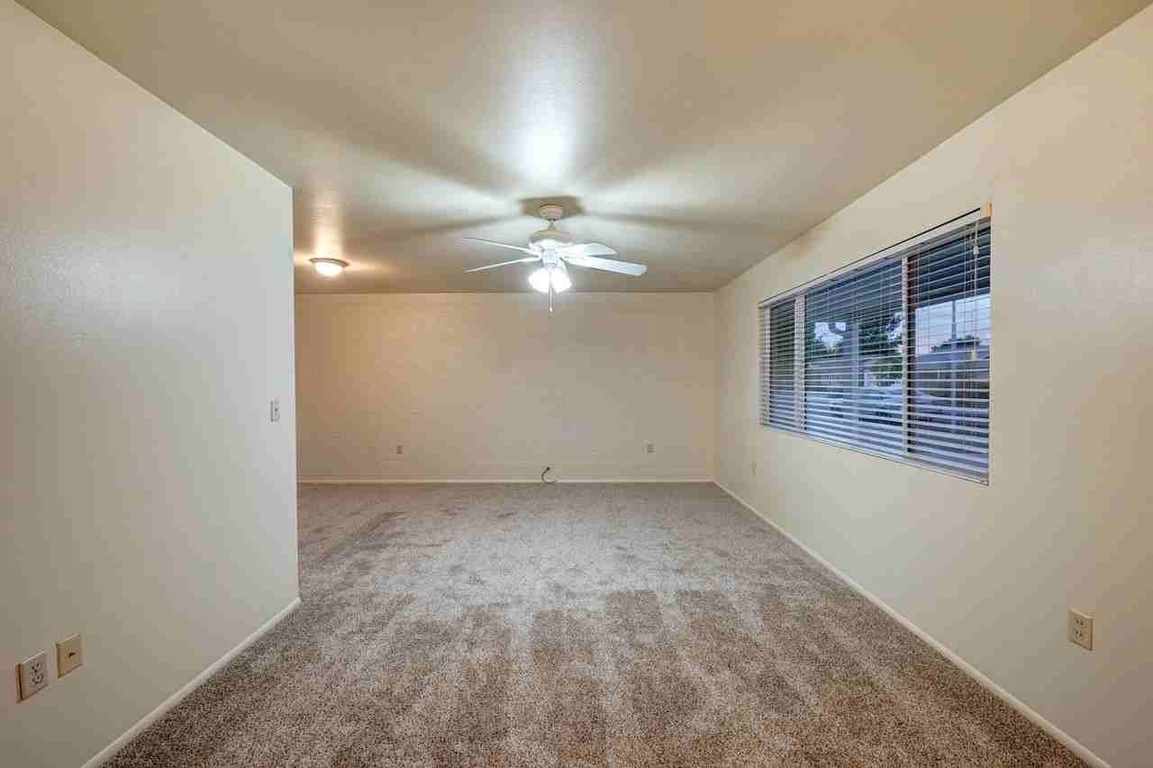9951 W Clair Dr - Photo 4 of 23