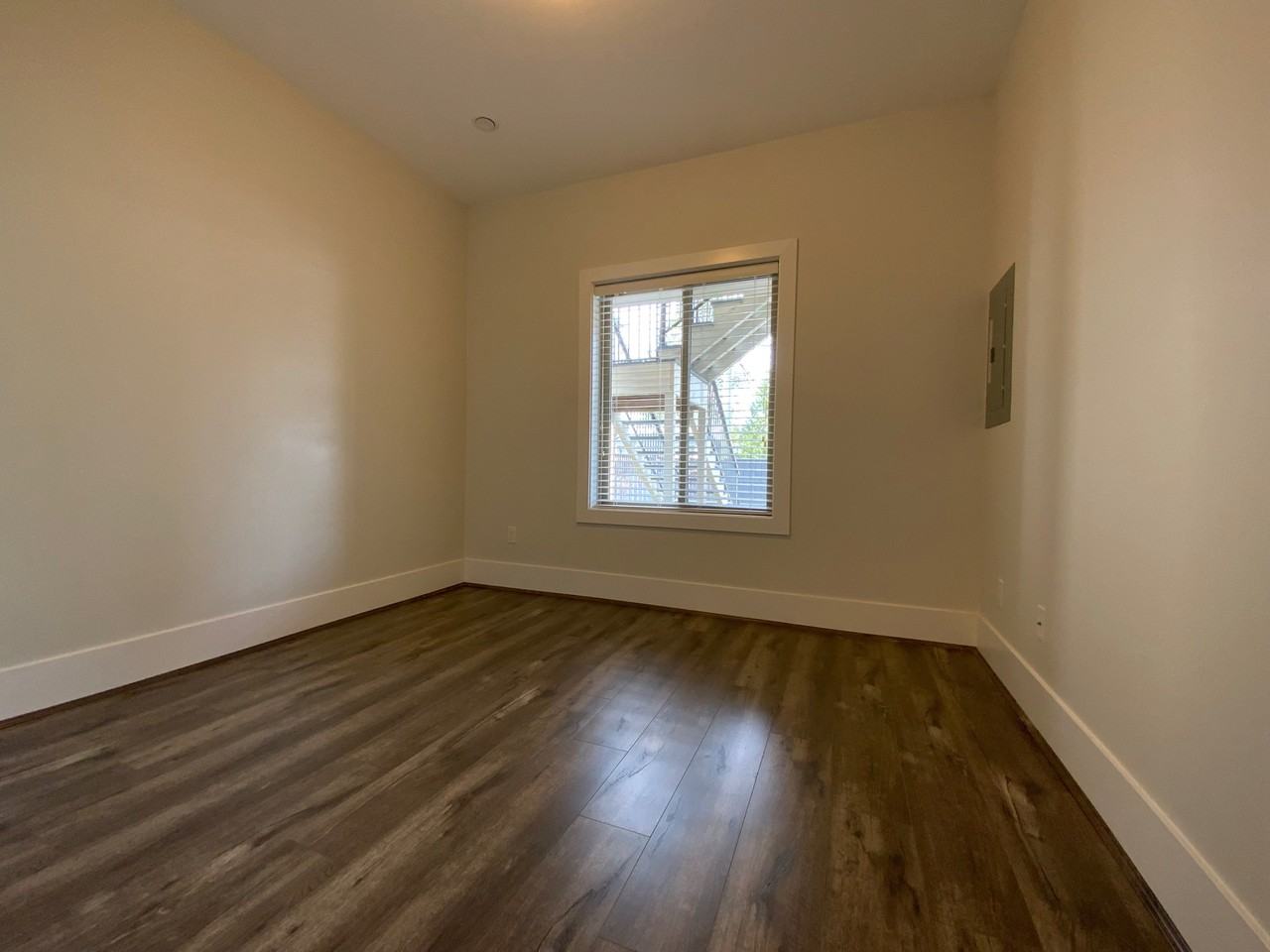 6843 Salisbury Avenue - Photo 4 of 6