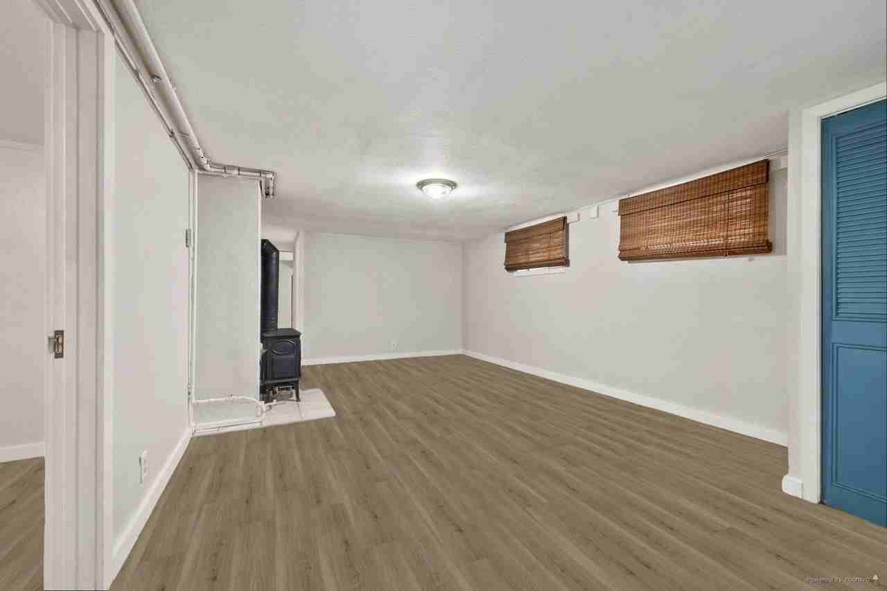 1023 1/2 Laporte Ave - Photo 2 of 13