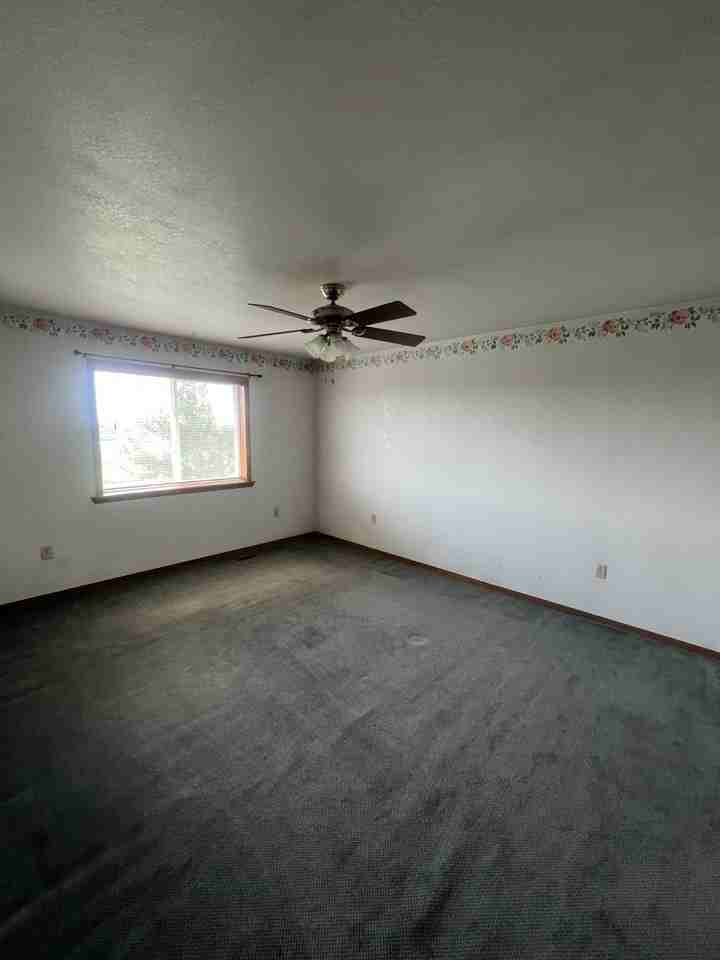 13929 Harrison Rd - Photo 4 of 23