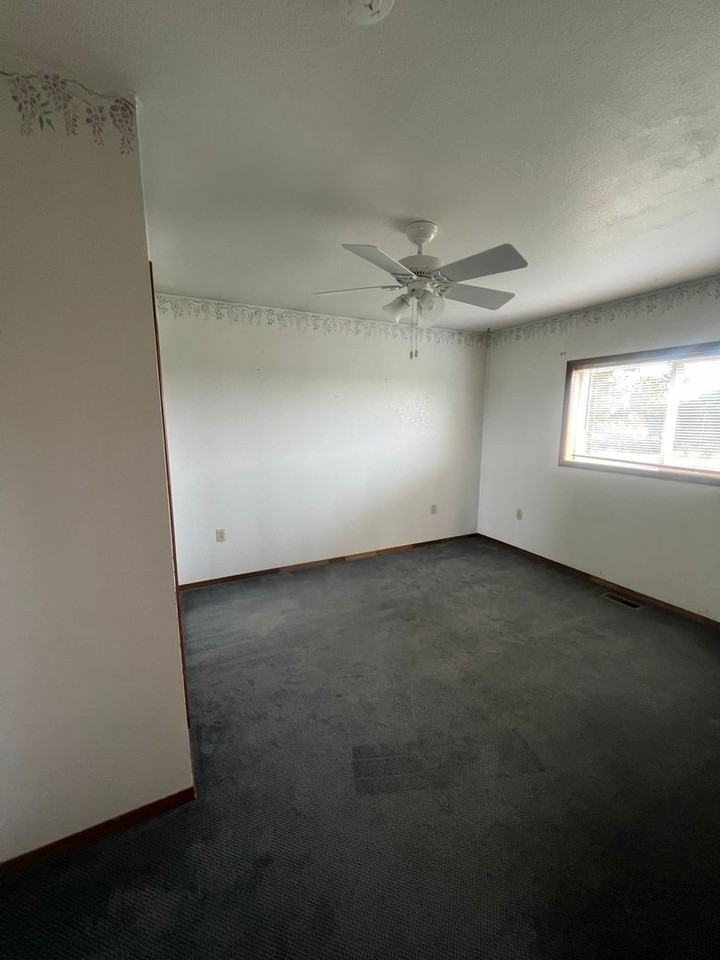 13929 Harrison Rd - Photo 7 of 23