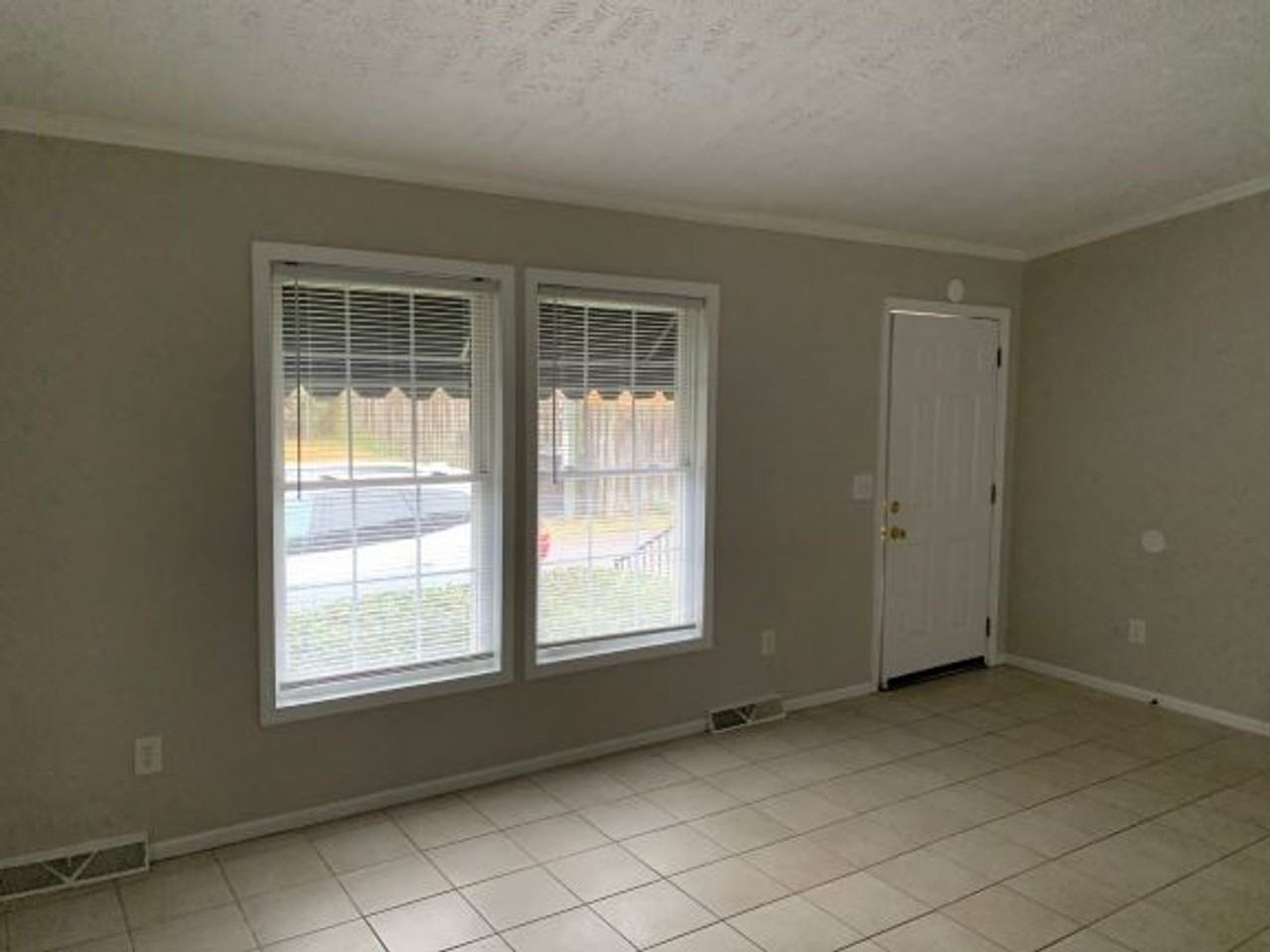 1311 Bright Ct - Photo 5 of 14