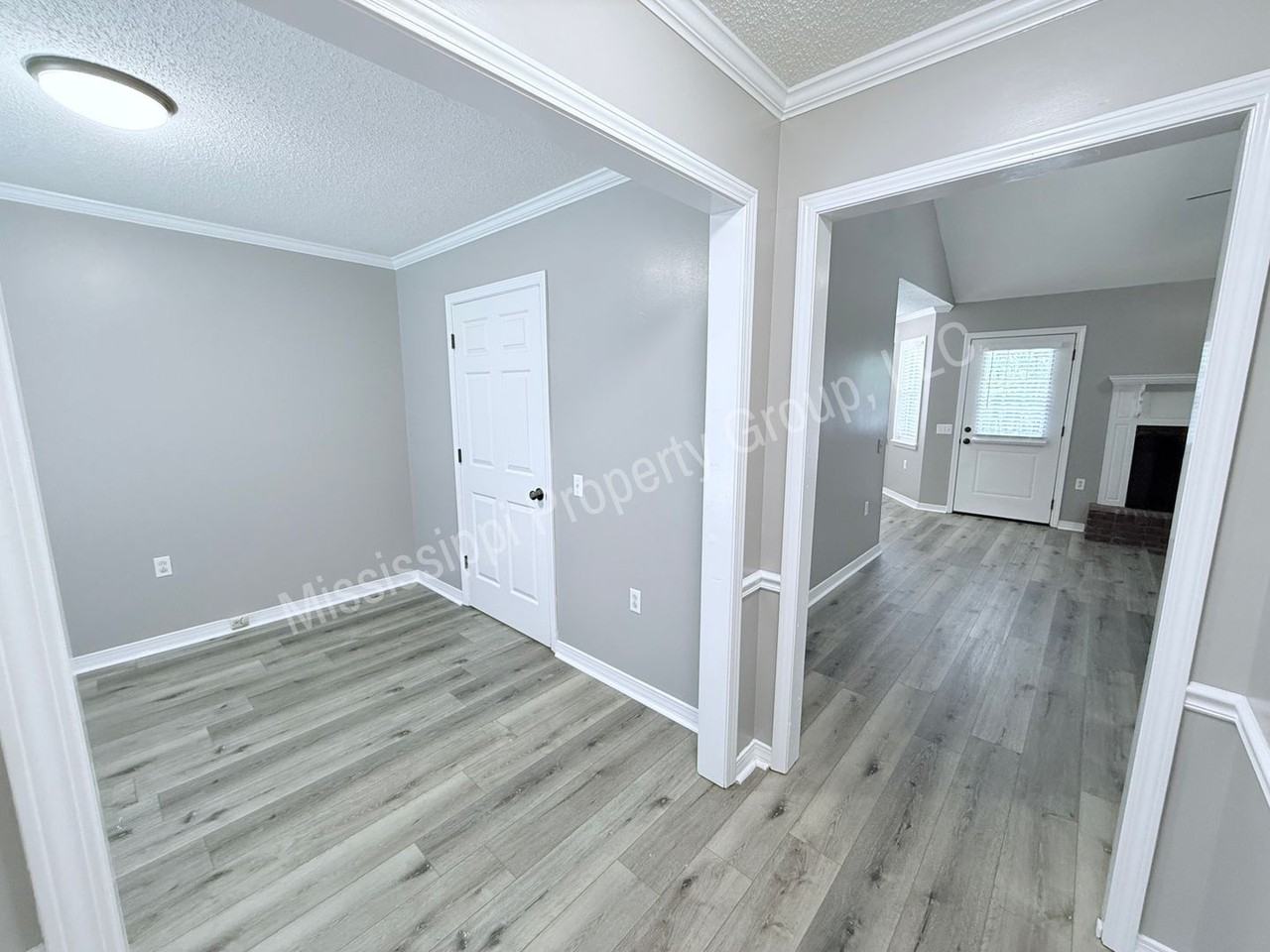2112 Harris Dr - Photo 3 of 27