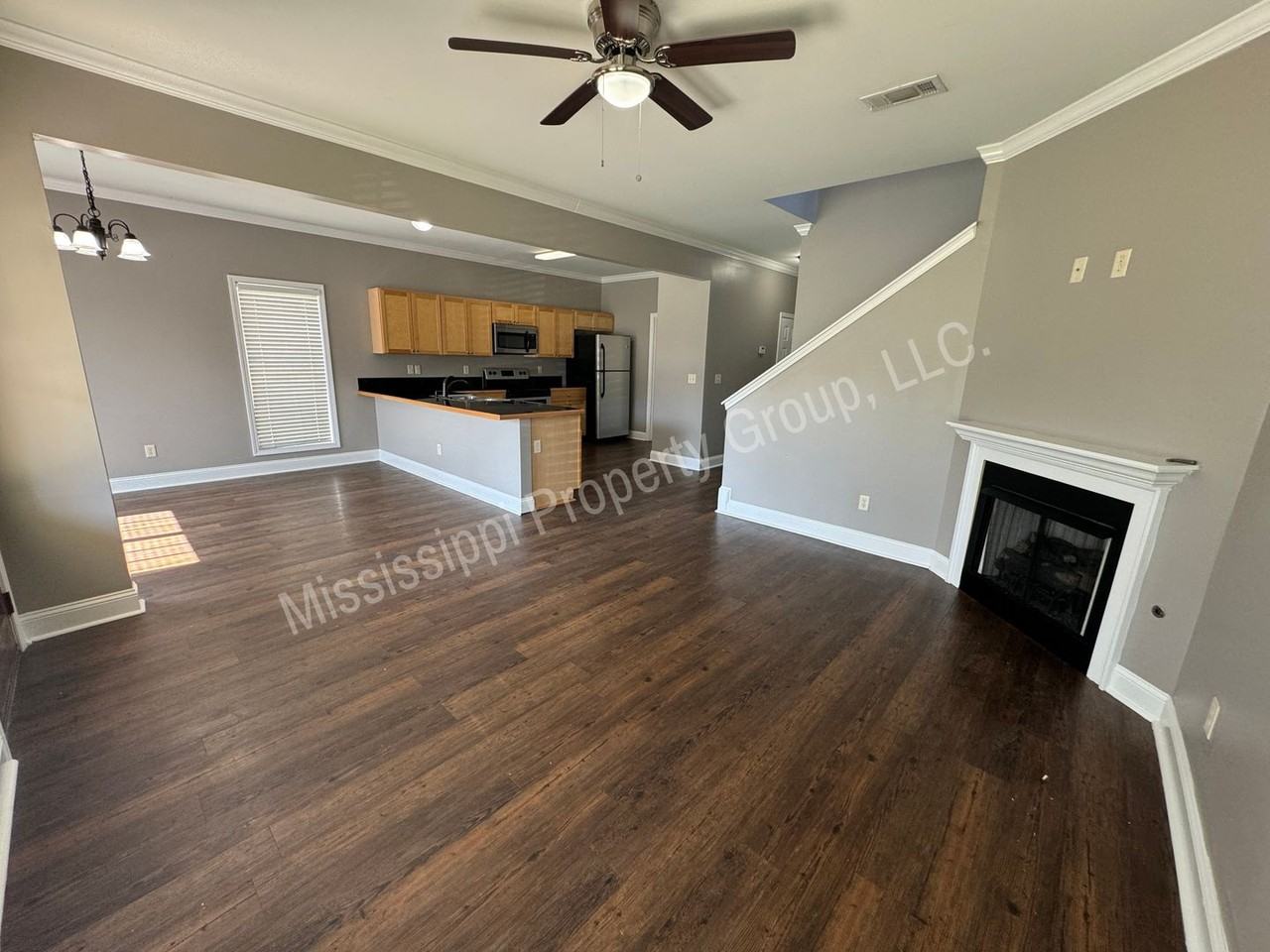 304 Shumard Cv - Photo 4 of 29
