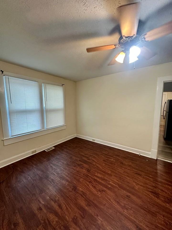 370 Bucoto Ct - Photo 3 of 16