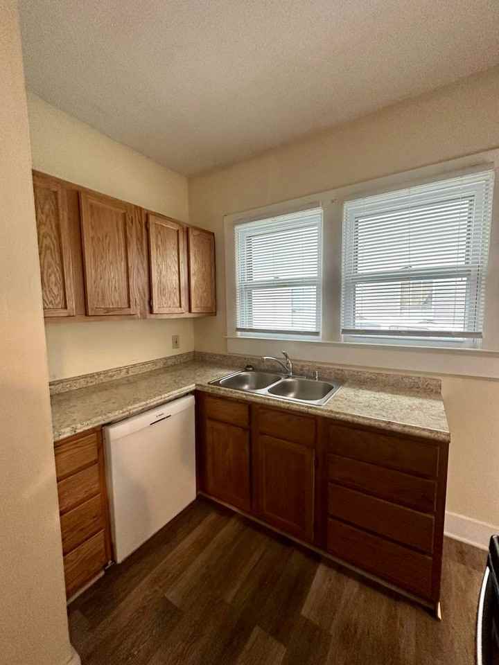 370 Bucoto Ct - Photo 5 of 16