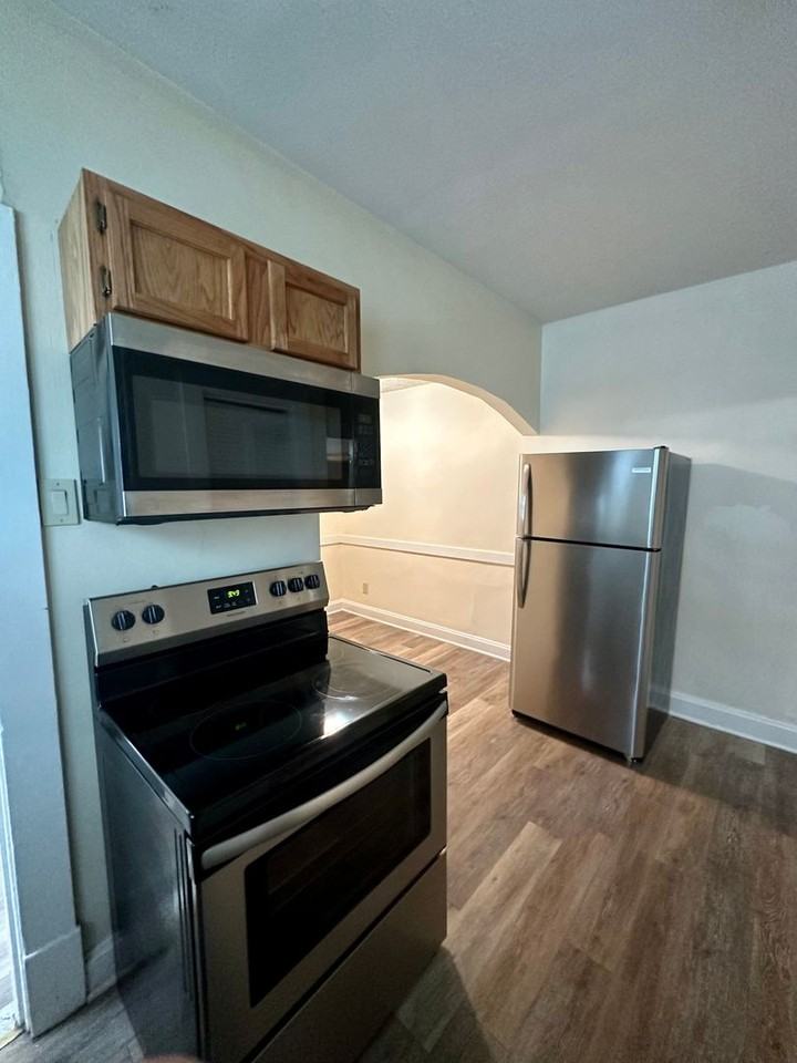 370 Bucoto Ct - Photo 7 of 16