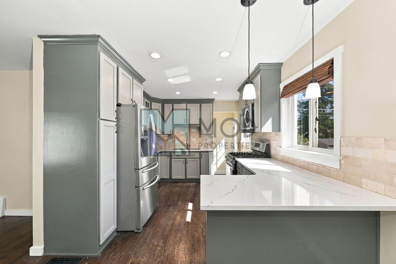 4776 E Utah Pl - Photo 3 of 24