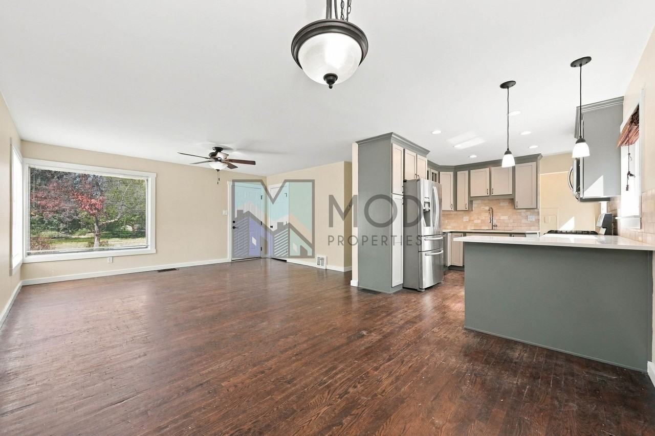 4776 E Utah Pl - Photo 4 of 24