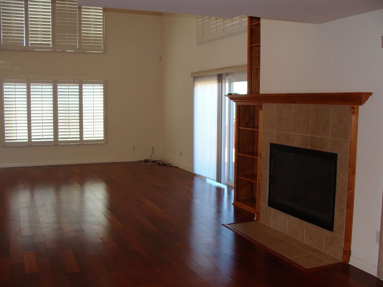 367 Sneath Way - Photo 2 of 23