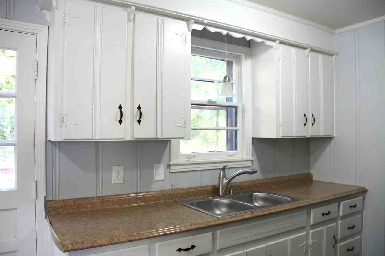 705 Braidwood Dr - Photo 6 of 24