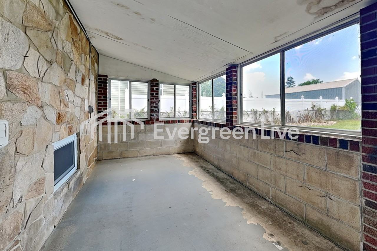 11 Seabright Ave - Photo 6 of 19