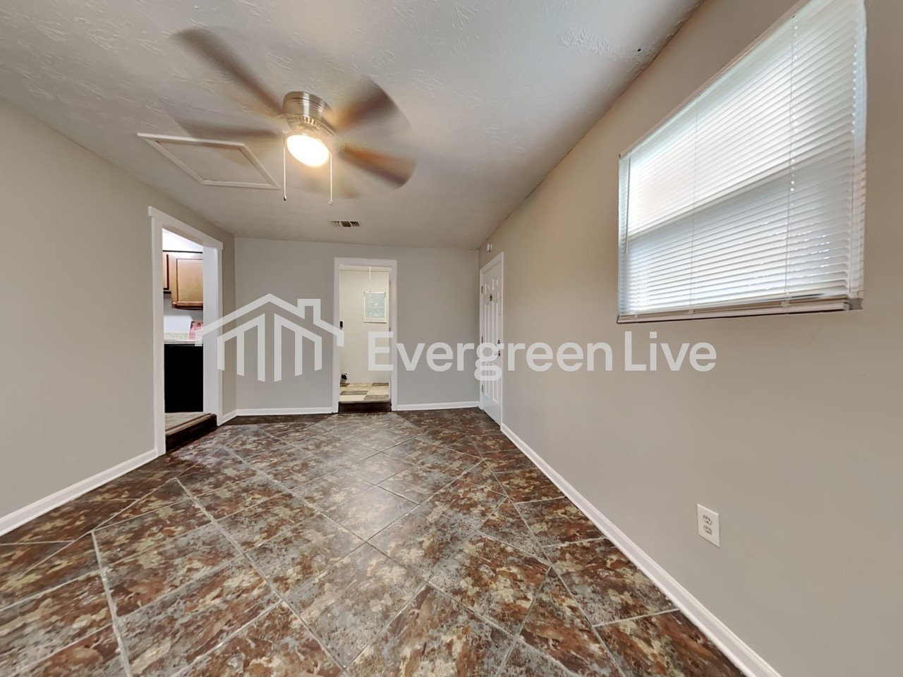8249 Devoe St - Photo 5 of 21
