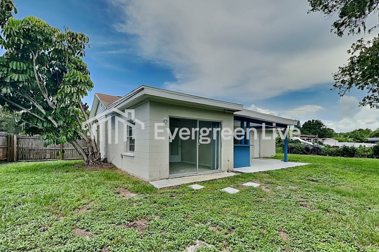 7109 Vallejo Way - Photo 3 of 16