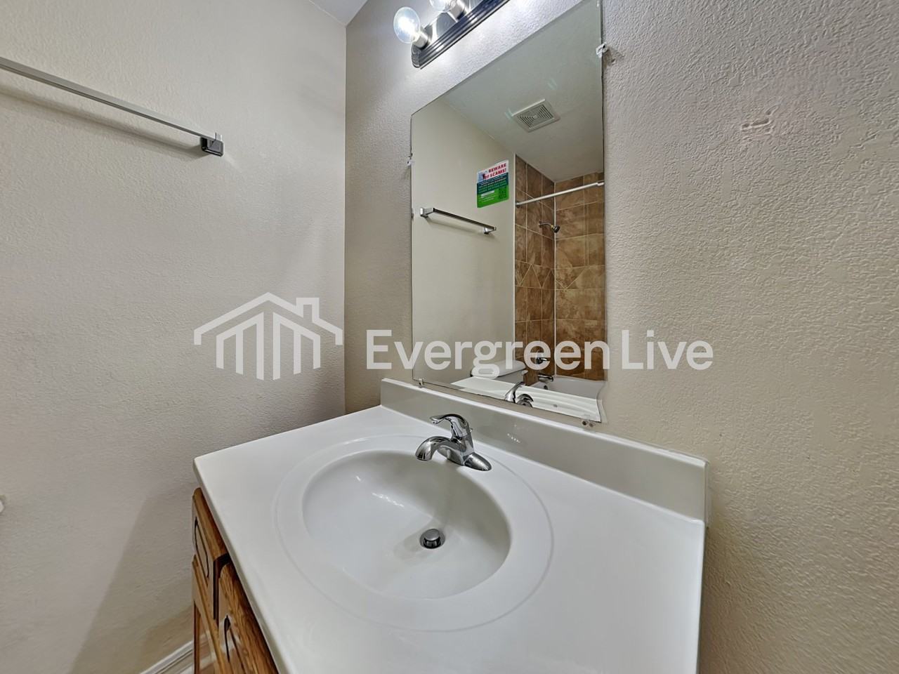 525 Dorothy St - Photo 4 of 19