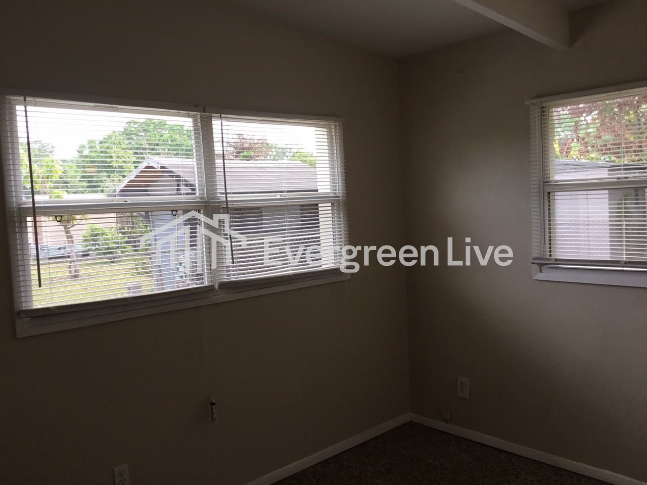 1703 Carnegie Cir - Photo 7 of 21