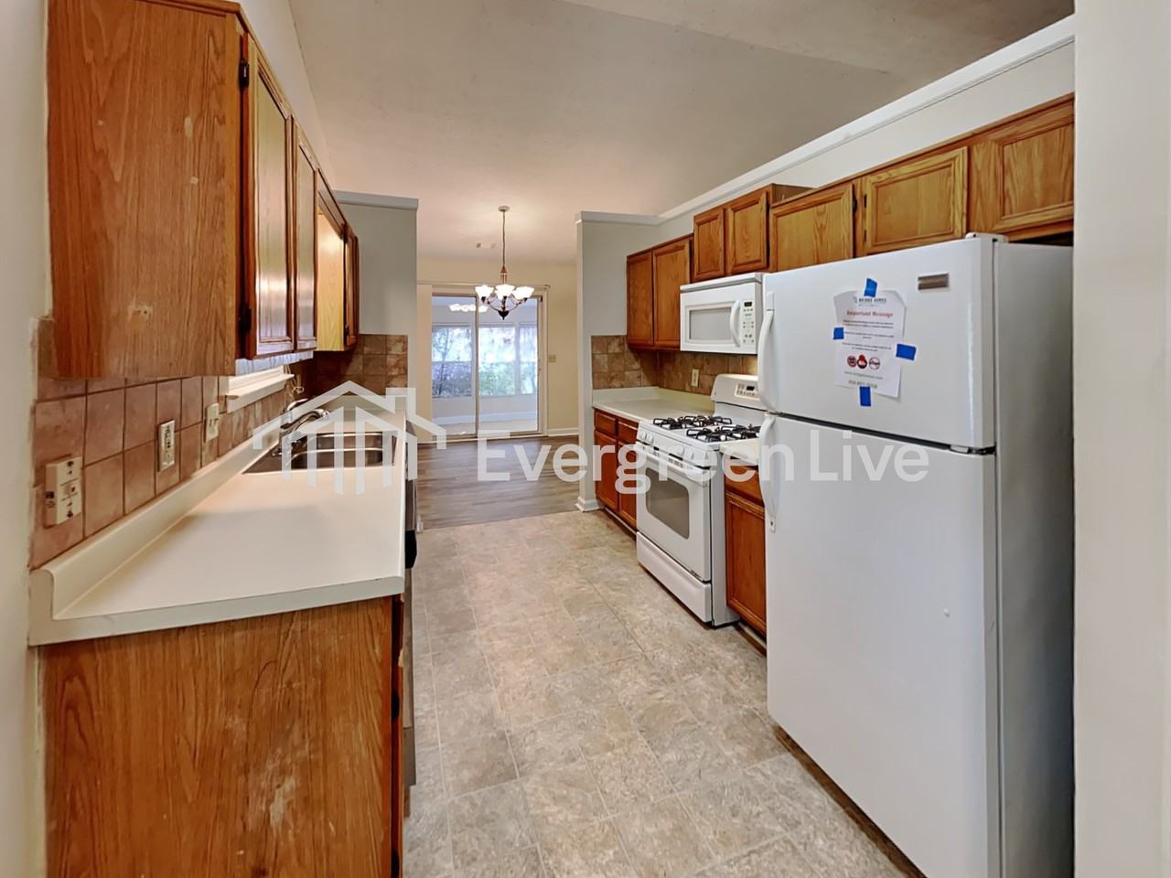 1410 Stoneleigh Way - Photo 6 of 21