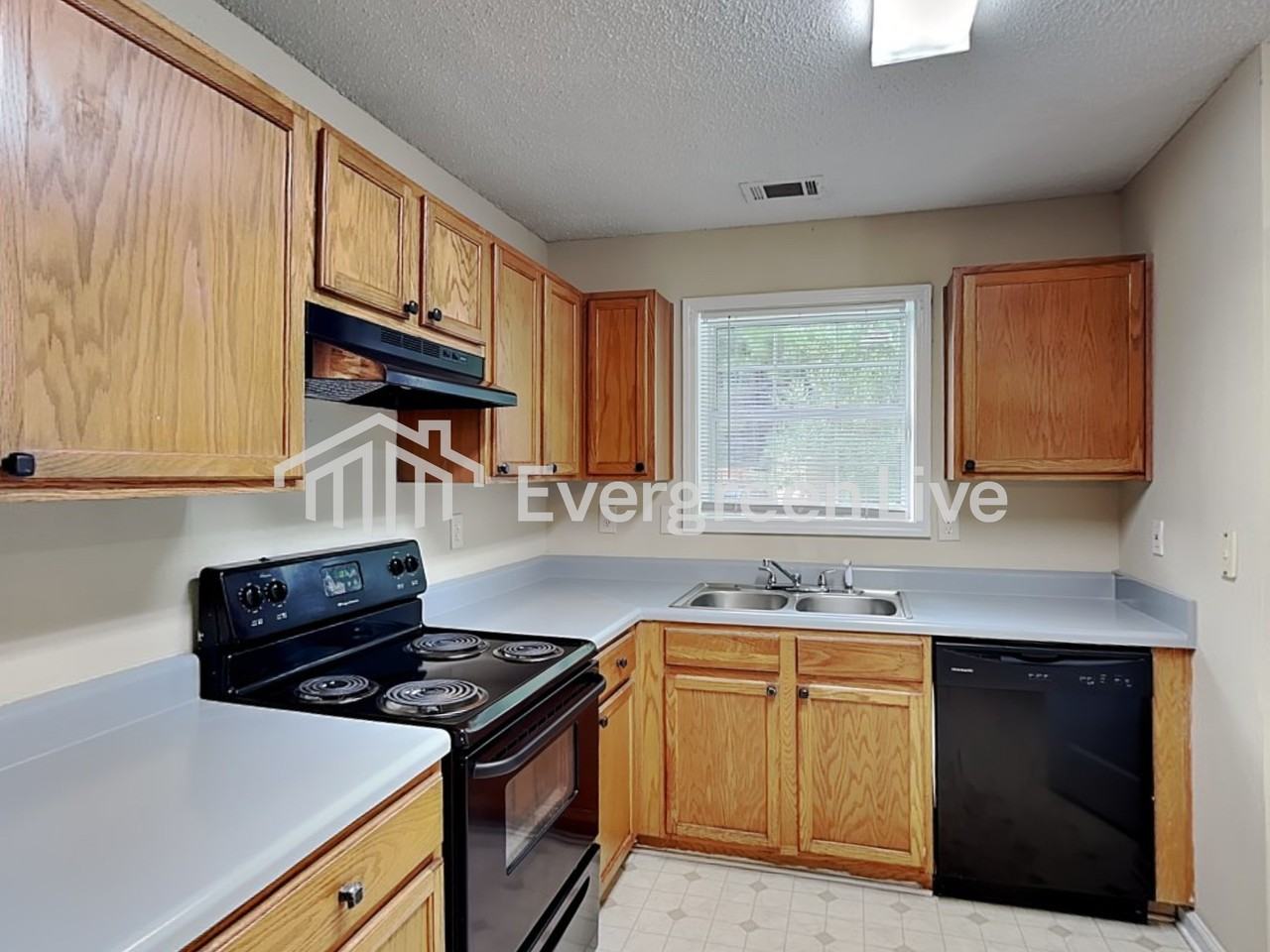 3840 Cypress Pointe Dr - Photo 4 of 19
