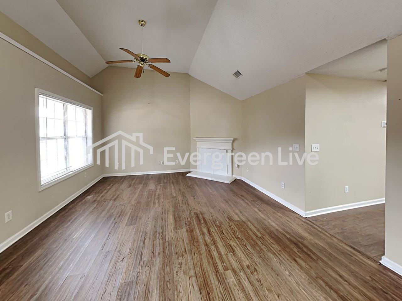 3790 Cypress Pointe Dr - Photo 3 of 16