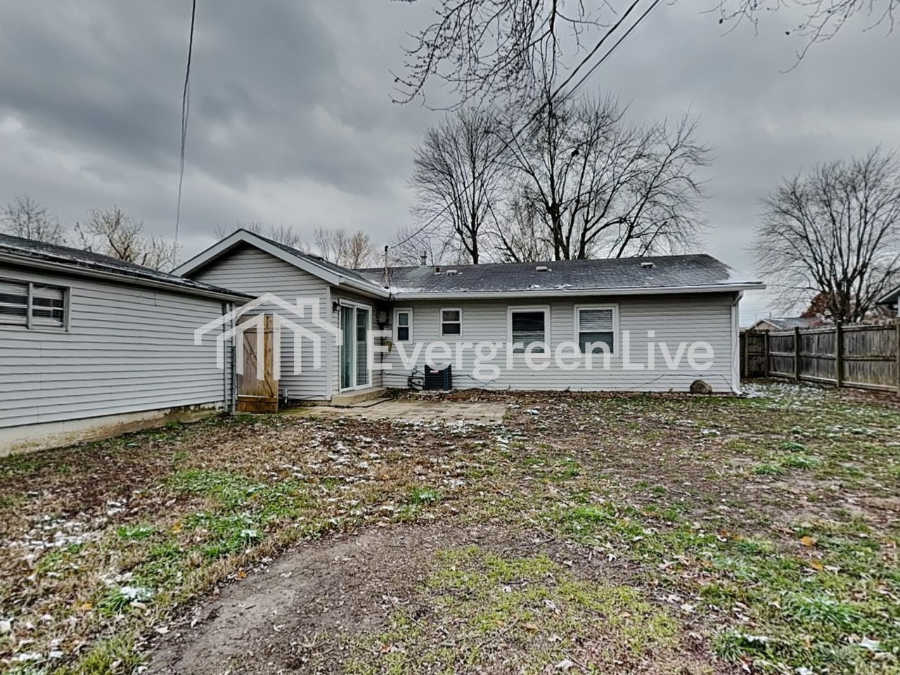 635 Hanover Dr - Photo 2 of 17