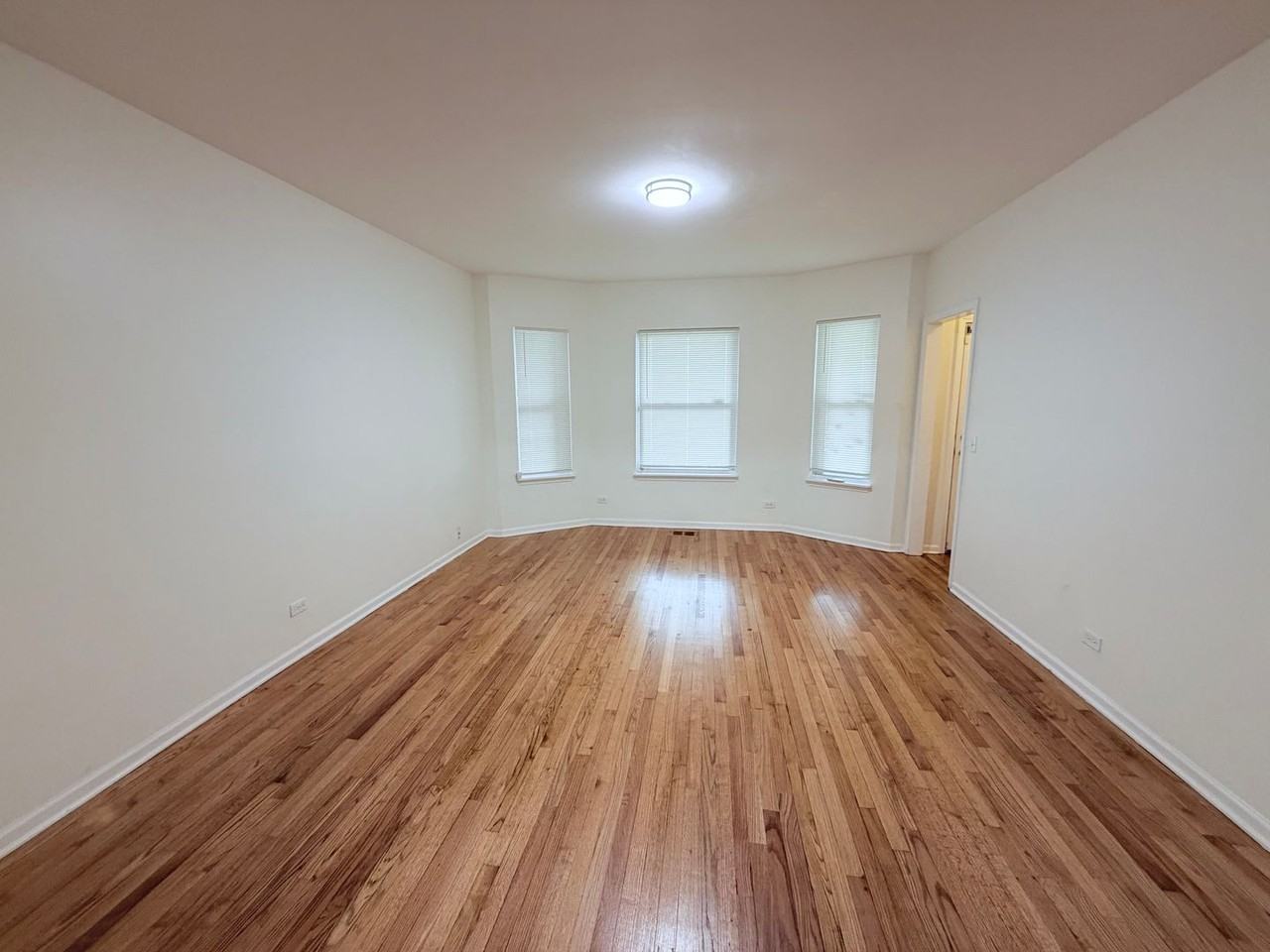 11807 S Peoria St - Photo 2 of 9