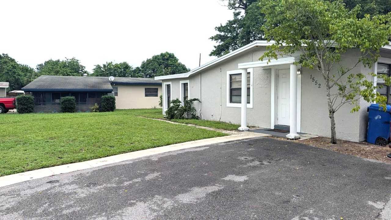 1552 Nw 15th Ter - Photo 2 of 29