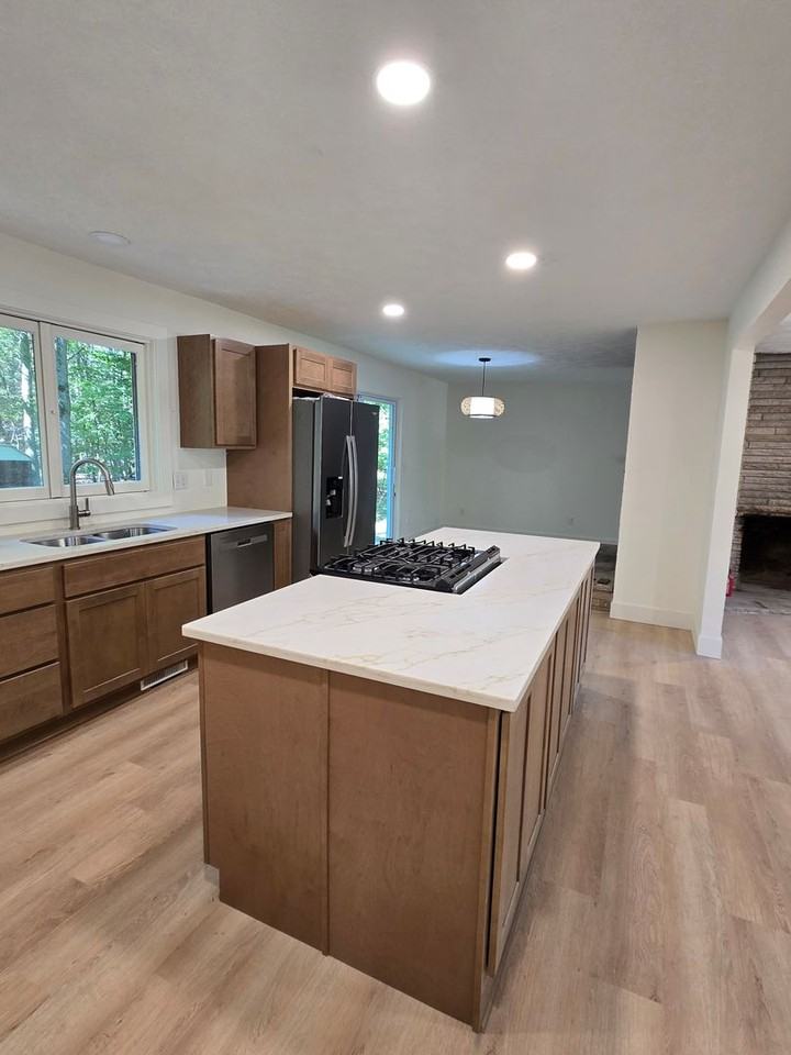 1499 Scenic Dr - Photo 5 of 13