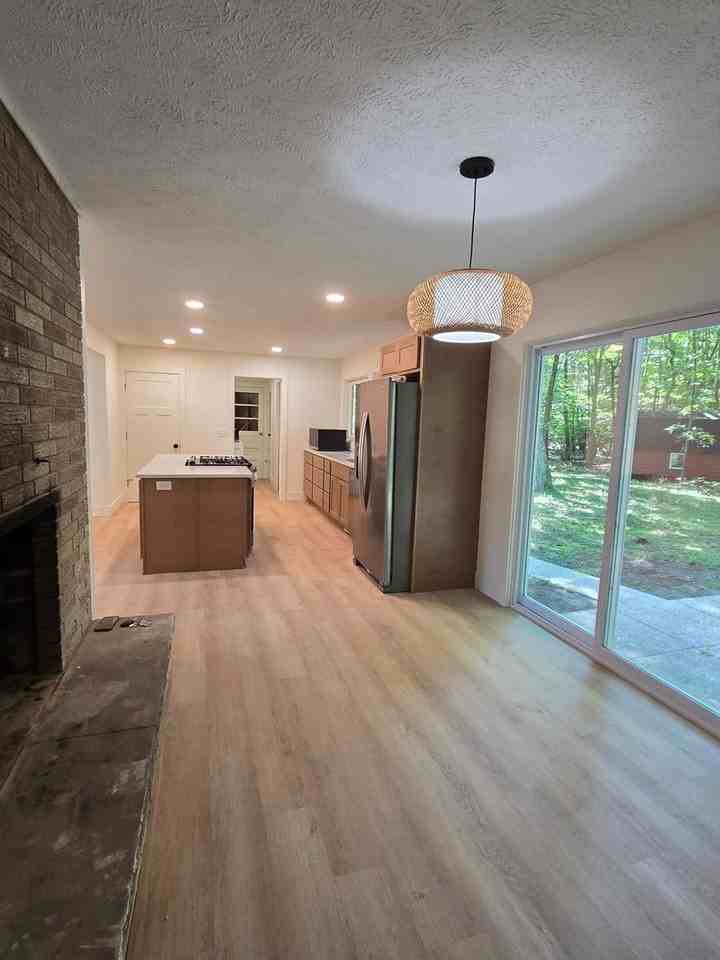 1499 Scenic Dr - Photo 7 of 13