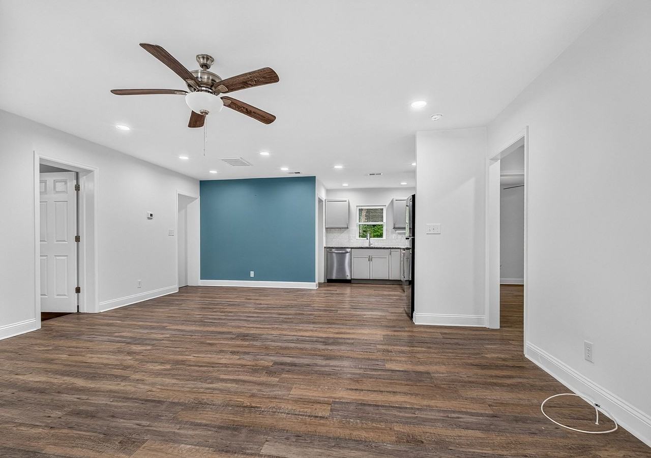 6933 Raymond Ave - Photo 6 of 25