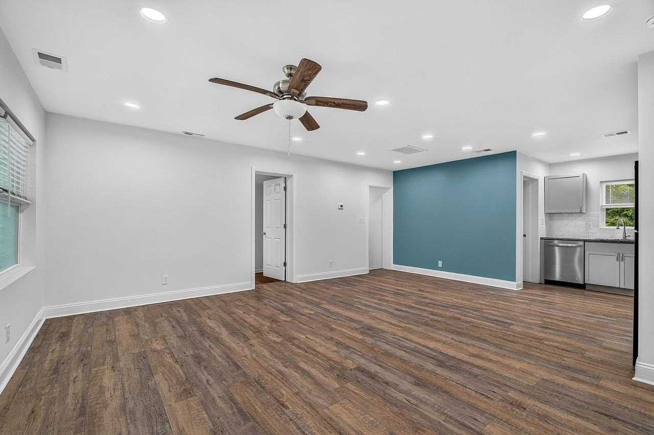 6933 Raymond Ave - Photo 7 of 25