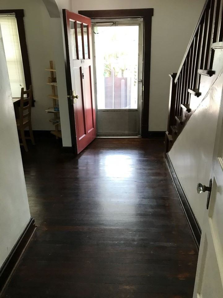 351 10th St Ne ##Nw - Photo 3 of 8