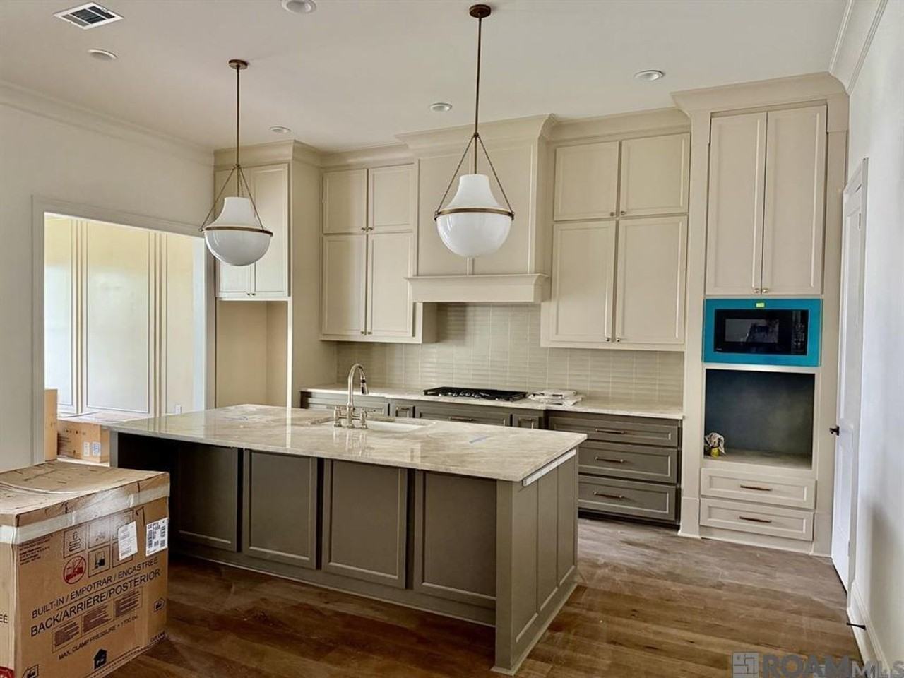 2109 Stableford Ln - Photo 2 of 7