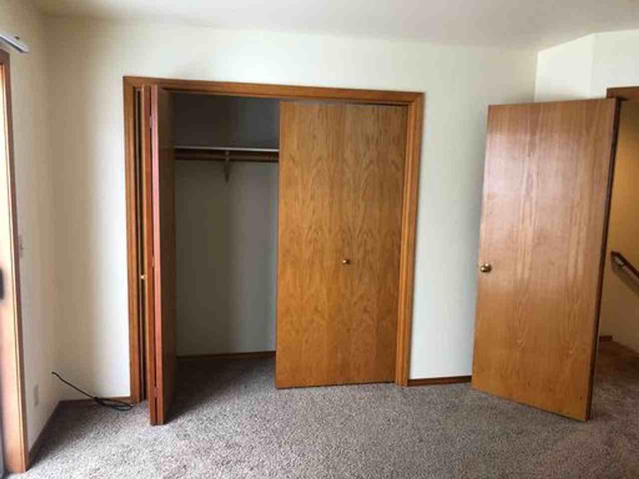 2024 Ne Neil Way #5 - Photo 6 of 9
