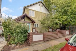 featured image of 19 State St