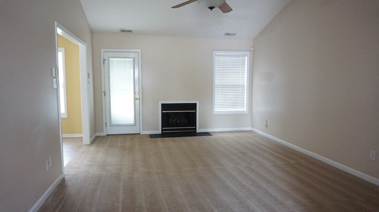 164 Independence Dr - Photo 2 of 22