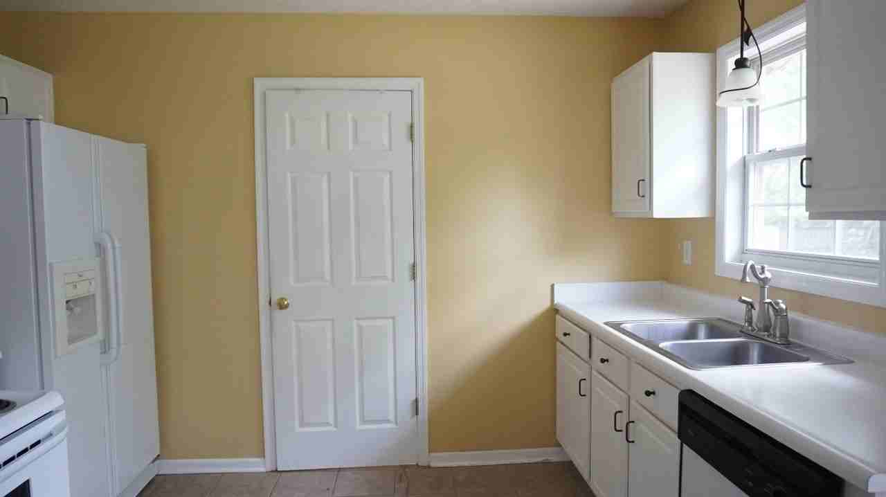164 Independence Dr - Photo 3 of 22