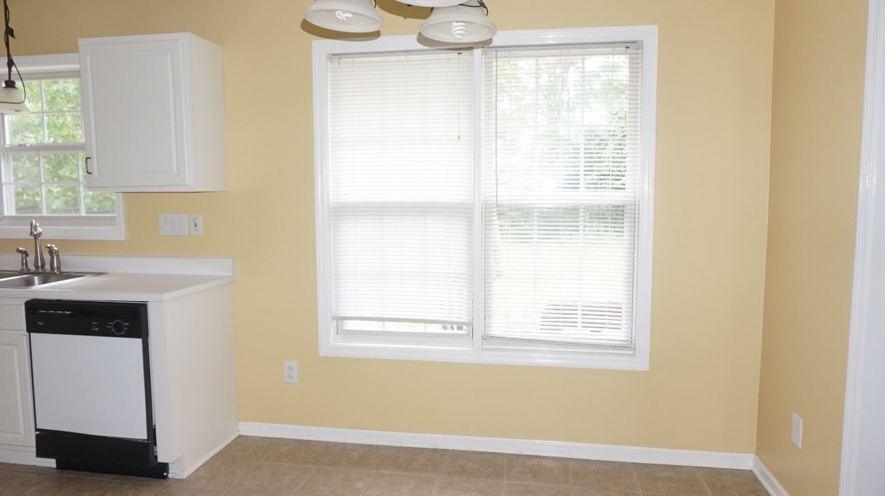 164 Independence Dr - Photo 4 of 22