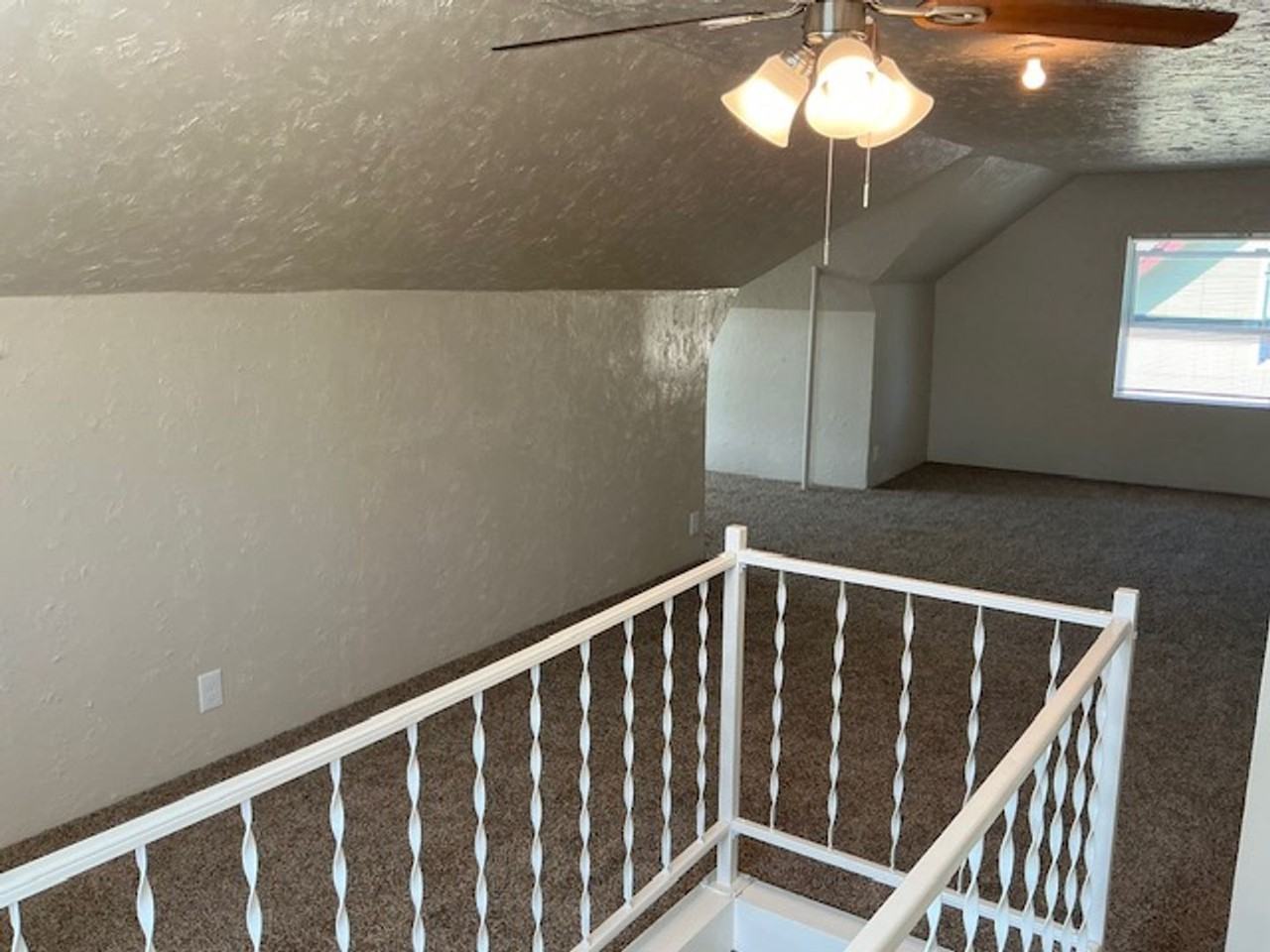 525 N Lombard St - Photo 7 of 19