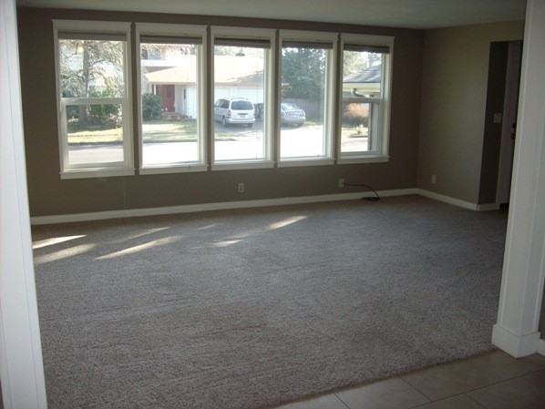 2264 Lillian St - Photo 2 of 15