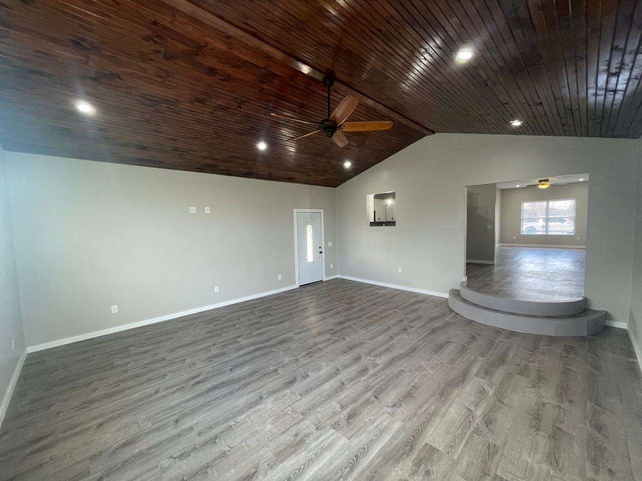 130 Pinyon Ave - Photo 4 of 25