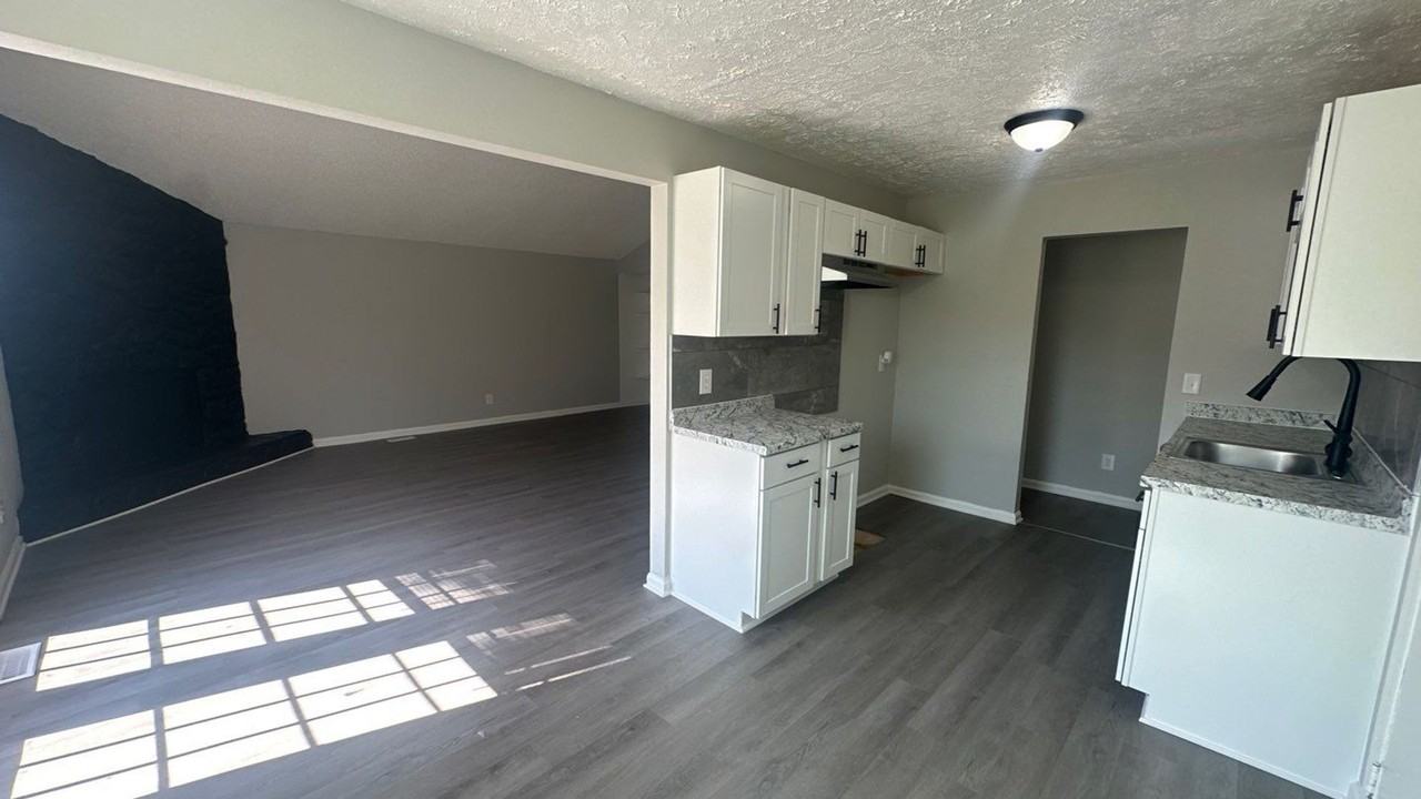 104 Walnut Crest Dr - Photo 4 of 24