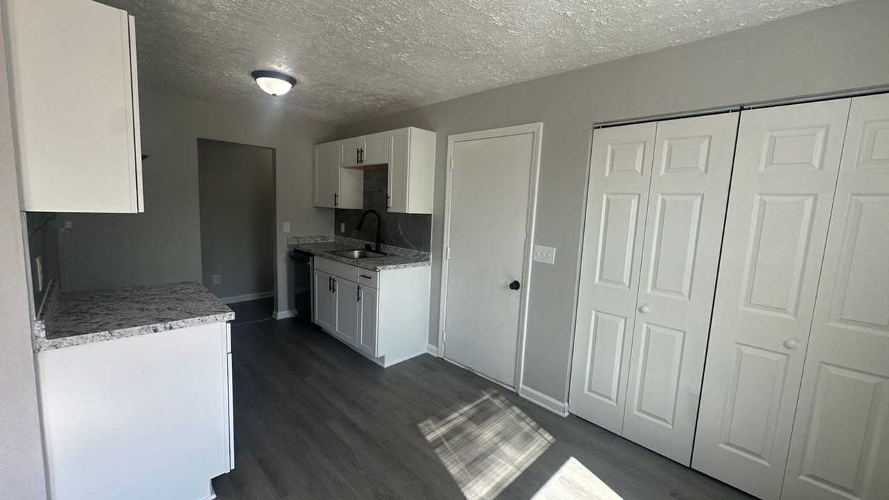 104 Walnut Crest Dr - Photo 5 of 24