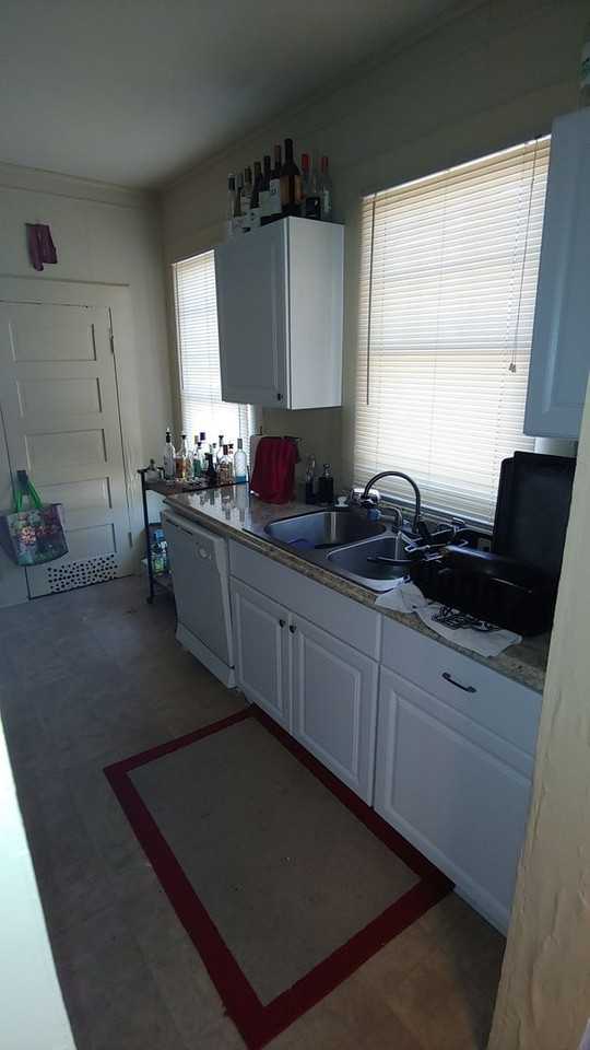 800 13th St - Photo 4 of 8