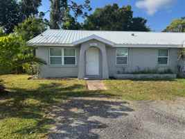 featured image of 5838 Siesta Ln