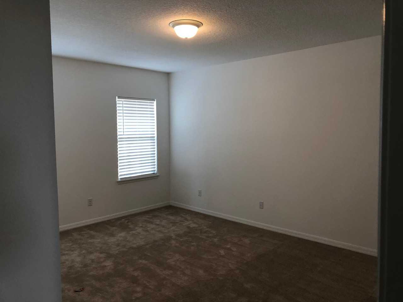 13167 Granger Ave - Photo 4 of 21