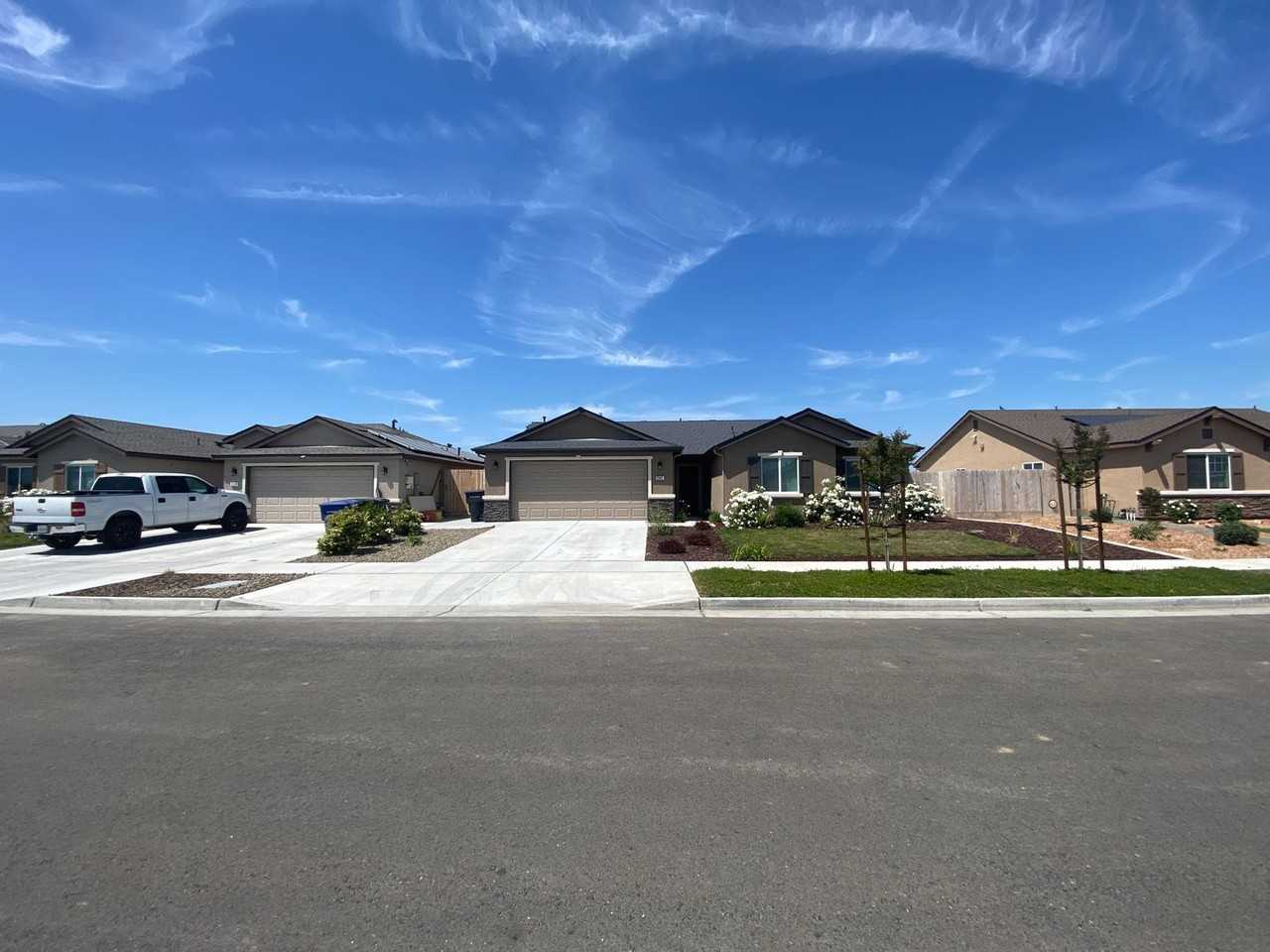 2342 W Escher Dr - Photo 2 of 18
